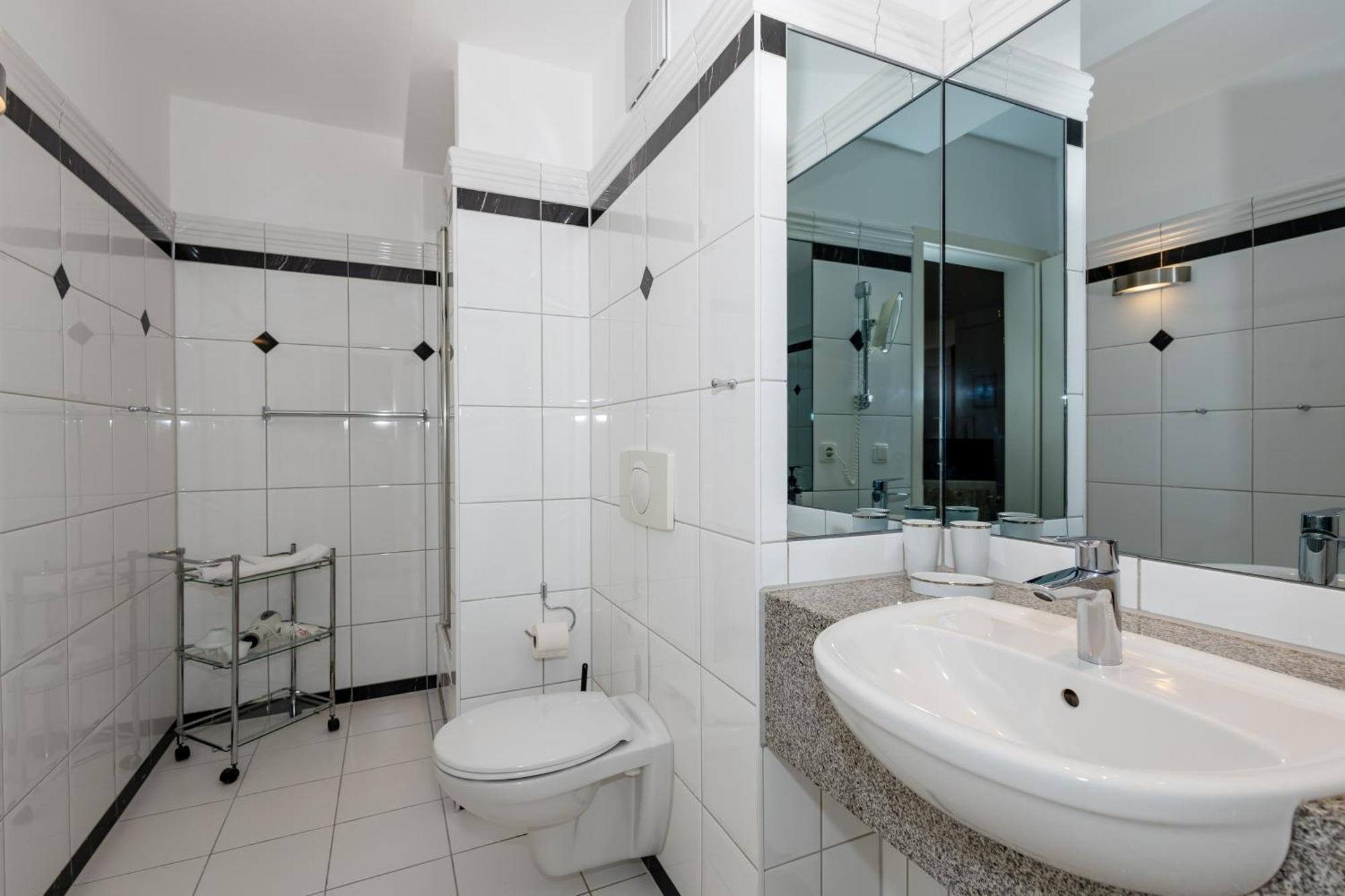 Haus Am Park Apartment Kuehlungsborn Bilik gambar